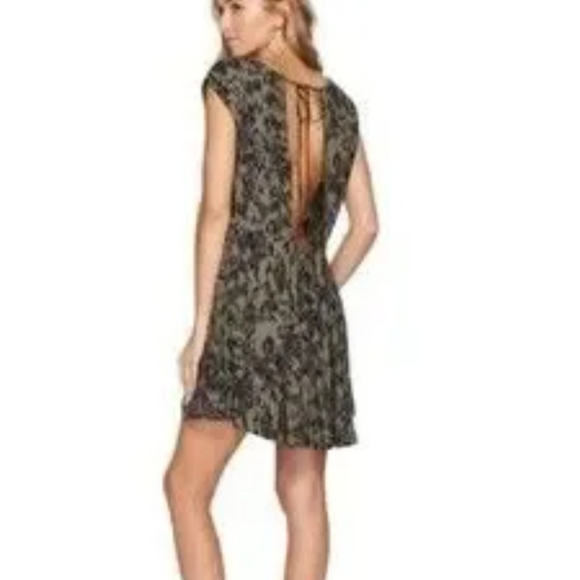 Free People fake love animal print olive green minidress with openback. Size M - Picture 10 of 10
